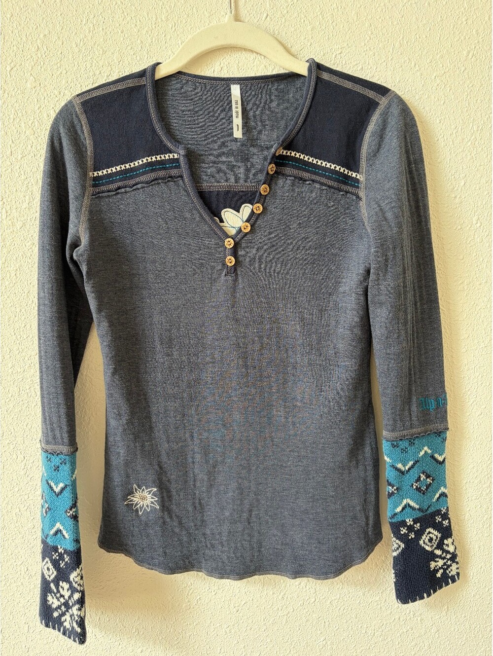 Alp N Rock Embroidered Henley Knit Cuffs Size 1 US XS Ski Outdoor Cotton